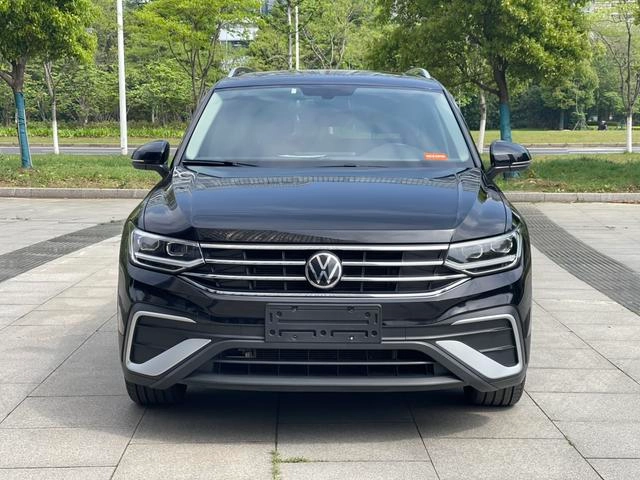 Volkswagen Tiguan L 2022 330TSI Автоматическая версия с двумя приводами экстерьер фото 2
