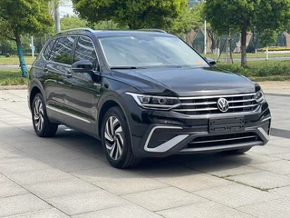 Volkswagen Tiguan L 2022 330TSI Автоматическая версия с двумя приводами экстерьер фото 3