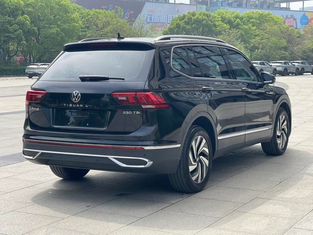 Volkswagen Tiguan L 2022 330TSI Автоматическая версия с двумя приводами экстерьер фото 4