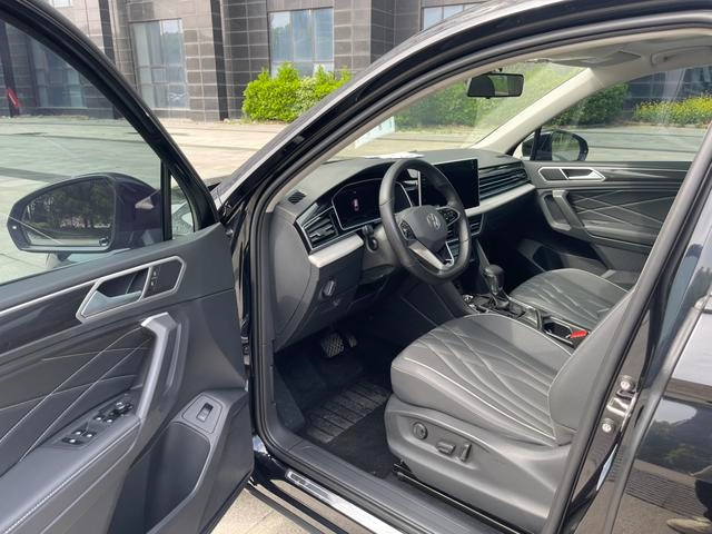 Volkswagen Tiguan L 2022 330TSI Автоматическая версия с двумя приводами экстерьер фото 8