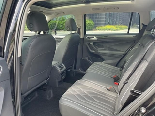 Volkswagen Tiguan L 2022 330TSI Автоматическая версия с двумя приводами интерьер фото 10
