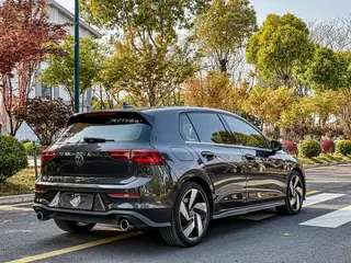 Volkswagen Golf GTI 2021 380TSI DSG GTI экстерьер фото 7 Volkswagen Golf GTI 2021 380TSI DSG GTI экстерьер фото 7