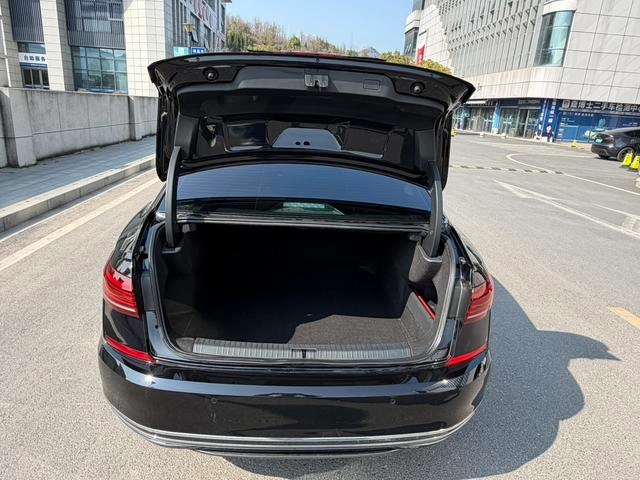 Volkswagen Passat 2023 Restyling 330TSI Elite Edition interior photo 15