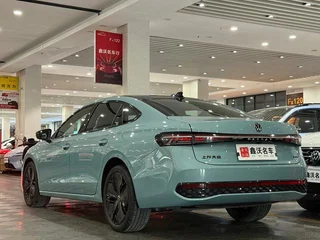 Volkswagen Passat 2025 Pro 380TSI Edición Starry Sky Dragon Zun exterior foto 4 Volkswagen Passat 2025 Pro 380TSI Edición Starry Sky Dragon Zun exterior foto 4