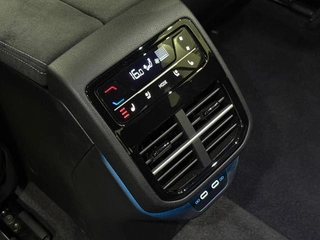 Volkswagen Passat 2025 Pro 380TSI Edición Starry Sky Dragon Zun exterior foto 9 Volkswagen Passat 2025 Pro 380TSI Edición Starry Sky Dragon Zun exterior foto 9