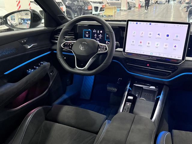 Volkswagen Passat 2025 Pro 380TSI Edición Starry Sky Dragon Zun interior foto 11 Volkswagen Passat 2025 Pro 380TSI Edición Starry Sky Dragon Zun interior foto 11