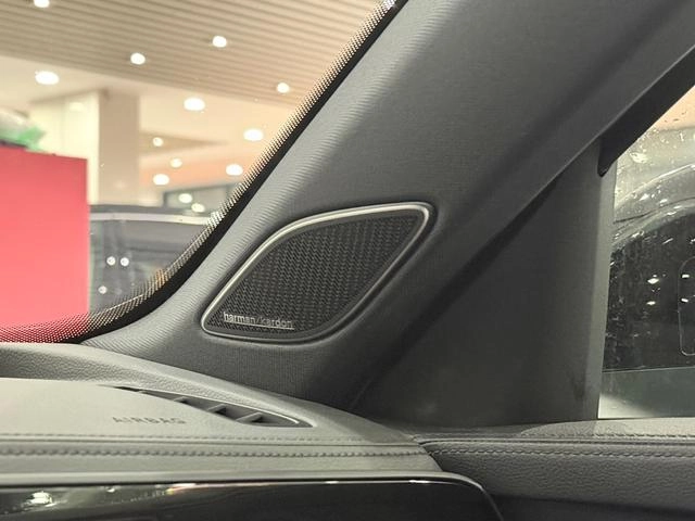 Volkswagen Passat 2025 Pro 380TSI Edición Starry Sky Dragon Zun interior foto 16 Volkswagen Passat 2025 Pro 380TSI Edición Starry Sky Dragon Zun interior foto 16