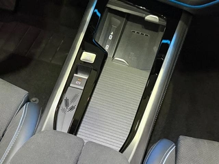 Volkswagen Passat 2025 Pro 380TSI Edición Starry Sky Dragon Zun interior foto 18 Volkswagen Passat 2025 Pro 380TSI Edición Starry Sky Dragon Zun interior foto 18