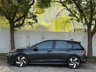Volkswagen Golf GTI 2023 380TSI DSG GTI exterior photo 2