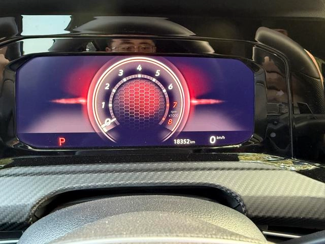 Volkswagen Golf GTI 2023 380TSI DSG GTI interior photo 12