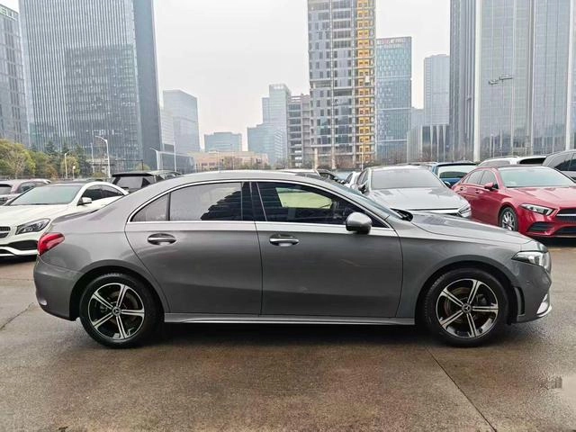 Mercedes-Benz A-Class 2023 A 200 L Sport Sedan Fashion Edition exterior photo 4