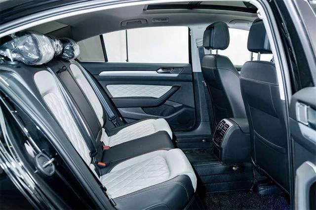 Volkswagen Magotan 2025 Changé deux Profitez du public 330TSI DSG Type de luxe intérieur photo 20