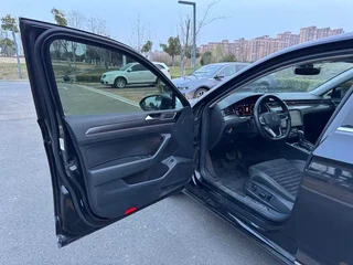 Volkswagen Magotan 2020 380TSI DSG Люксовый интерьер фото 12