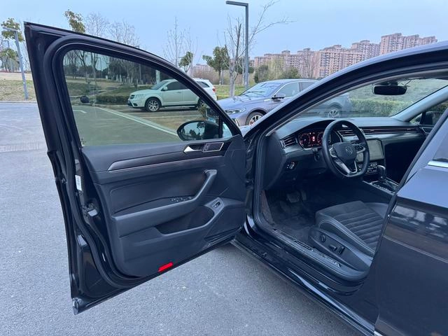 Volkswagen Magotan 2020 380TSI DSG Люксовый интерьер фото 12