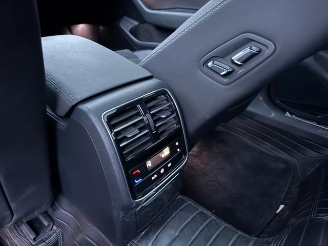 Volkswagen Magotan 2020 380TSI DSG Люксовый интерьер фото 18