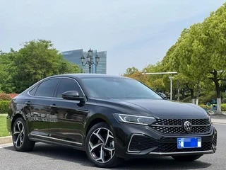 Volkswagen Passat 2023 Restyling 330TSI Star Deluxe Edition exterior photo 3