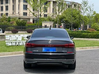 Volkswagen Passat 2023 Restyling 330TSI Star Deluxe Edition exterior photo 6