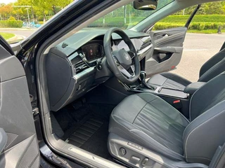 Volkswagen Passat 2023 Restyling 330TSI Star Deluxe Edition exterior photo 10