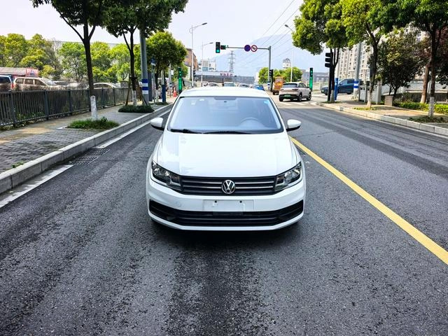 Volkswagen Santana 2021 1.5L Ручная модная версия экстерьер фото 2