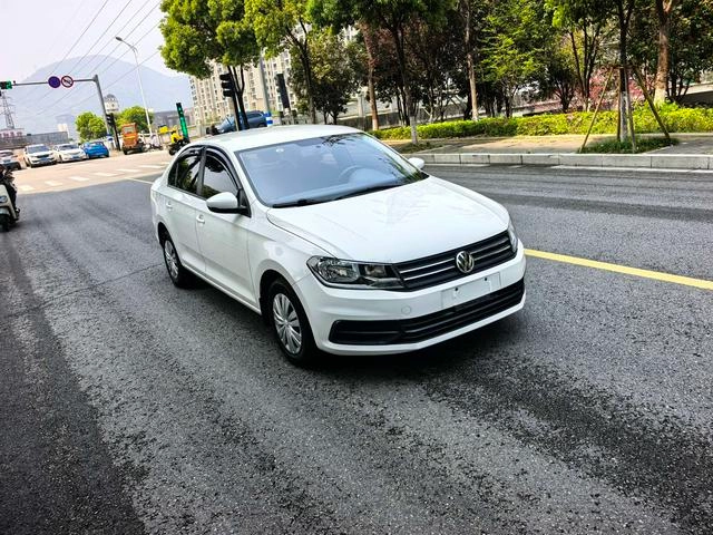 Volkswagen Santana 2021 1.5L Ручная модная версия экстерьер фото 3