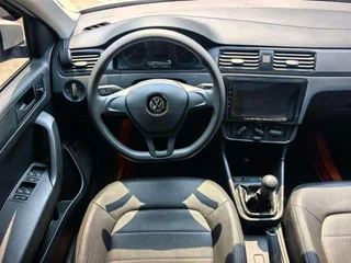 Volkswagen Santana 2021 1.5L Ручная модная версия интерьер фото 11