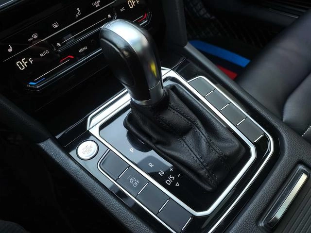 Volkswagen Magotan 2020 330TSI DSG Leading Type interior photo 12