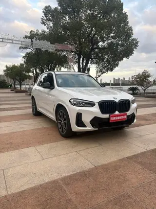 BMW X3 2022 Segundo cambio xDrive30i Tipo de lujo M Traje de noche Yao exterior foto 2 BMW X3 2022 Segundo cambio xDrive30i Tipo de lujo M Traje de noche Yao exterior foto 2