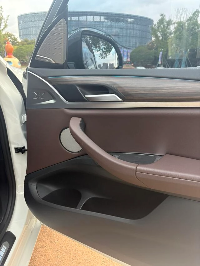BMW X3 2022 Segundo cambio xDrive30i Tipo de lujo M Traje de noche Yao interior foto 8 BMW X3 2022 Segundo cambio xDrive30i Tipo de lujo M Traje de noche Yao interior foto 8