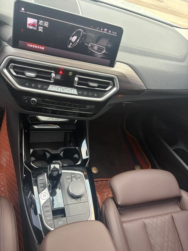 BMW X3 2022 Segundo cambio xDrive30i Tipo de lujo M Traje de noche Yao interior foto 10 BMW X3 2022 Segundo cambio xDrive30i Tipo de lujo M Traje de noche Yao interior foto 10