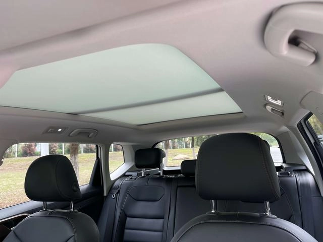 Volkswagen Tharu 2021 280TSI Versión cómoda con tracción en dos ruedas interior foto 11