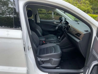 Volkswagen Tharu 2021 280TSI Versión cómoda con tracción en dos ruedas interior foto 18