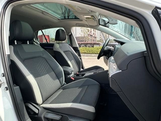 Volkswagen Golf 2023 280TSI DSG Pro interior foto 12