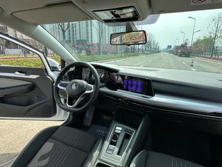 Volkswagen Golf 2023 280TSI DSG Pro interior foto 13