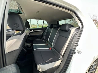 Volkswagen Golf 2023 280TSI DSG Pro interior foto 19