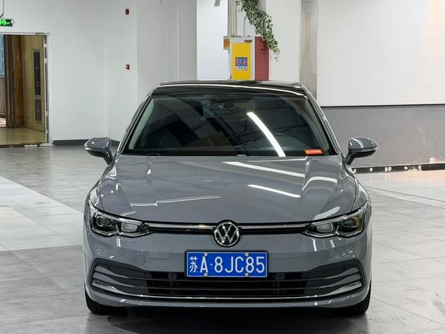 Volkswagen Golf 2021 280TSI DSG 30 Edición de aniversario exterior foto 2