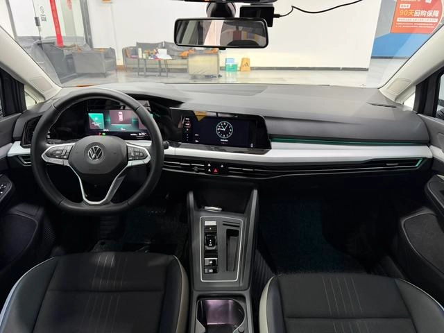 Volkswagen Golf 2021 280TSI DSG 30 Edición de aniversario interior foto 10