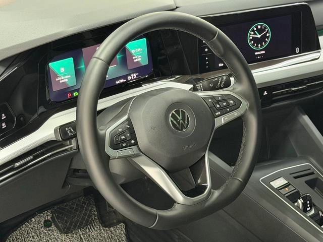 Volkswagen Golf 2021 280TSI DSG 30 Edición de aniversario interior foto 14