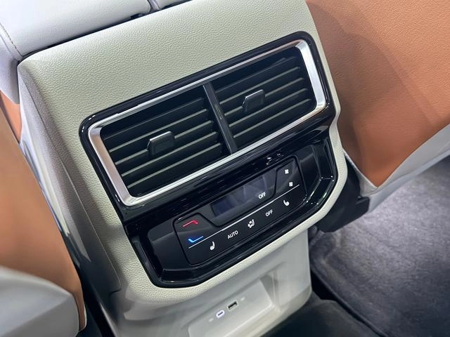 Volkswagen Teramont 2024 380TSI Four-wheel drive Respect Flagship Edition exterior photo 9