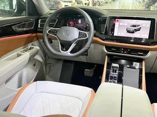 Volkswagen Teramont 2024 380TSI Four-wheel drive Respect Flagship Edition interior photo 16