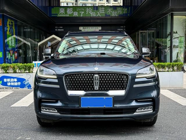 Lincoln Aviator 2022 3.0T V6 Четырехприводное столетие ограниченное издание экстерьер фото 2