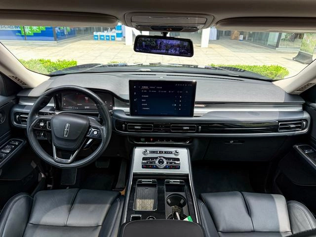 Lincoln Aviator 2022 3.0T V6 Четырехприводное столетие ограниченное издание экстерьер фото 6