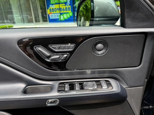 Lincoln Aviator 2022 3.0T V6 Четырехприводное столетие ограниченное издание экстерьер фото 7