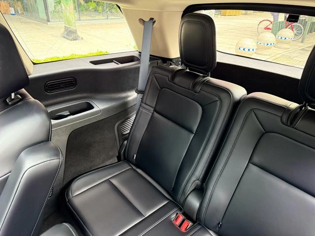 Lincoln Aviator 2022 3.0T V6 Четырехприводное столетие ограниченное издание интерьер фото 16