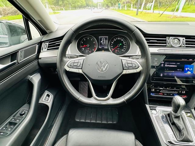 Volkswagen Magotan 2020 330TSI DSG Leading Type interior photo 11