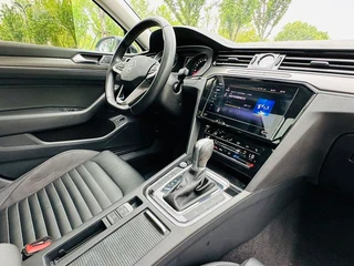 Volkswagen Magotan 2020 330TSI DSG Leading Type interior photo 14