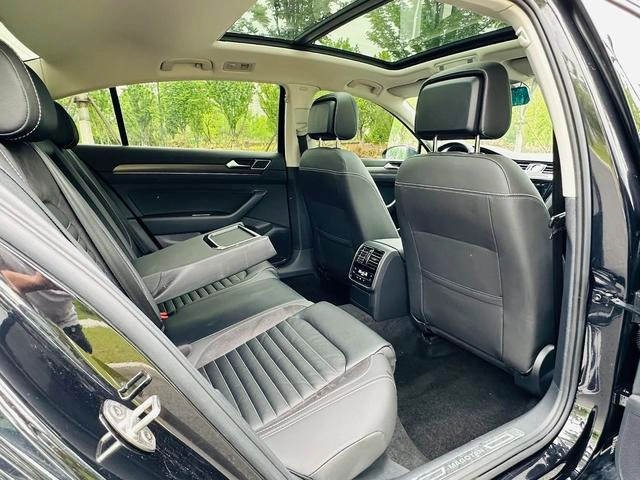Volkswagen Magotan 2020 330TSI DSG Leading Type interior photo 15
