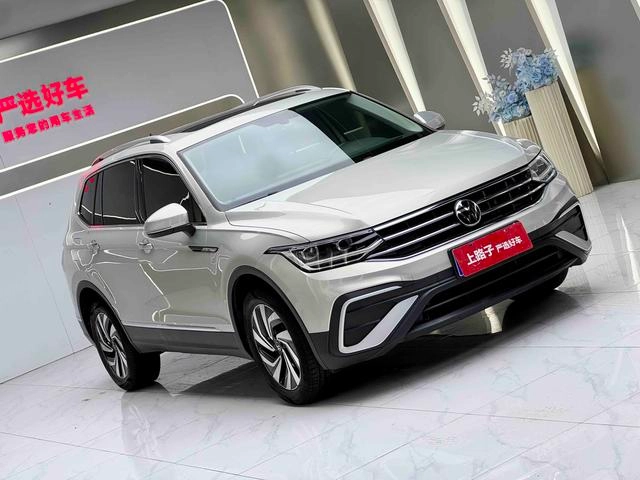 Volkswagen Tiguan L 2021 330TSI Автоматическая версия с двумя приводами экстерьер фото 3