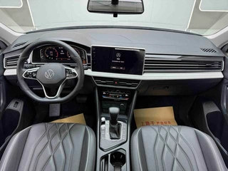 Volkswagen Tiguan L 2021 330TSI Автоматическая версия с двумя приводами интерьер фото 10