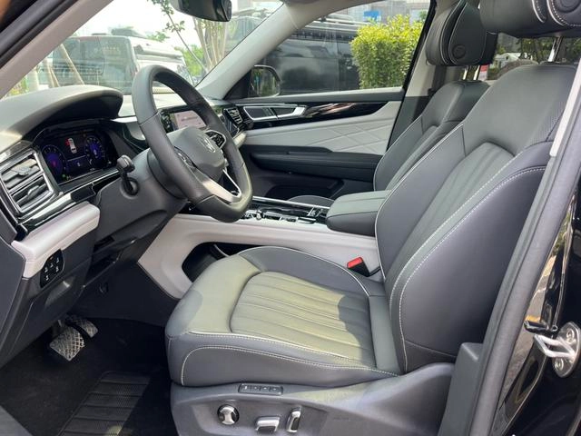 Volkswagen Teramont 2023 330TSI Two-wheel Drive Respect Deluxe Edition interior photo 12