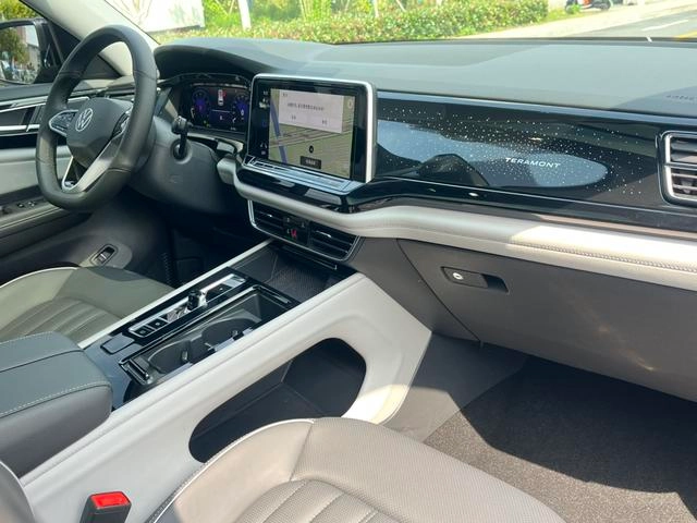 Volkswagen Teramont 2023 330TSI Two-wheel Drive Respect Deluxe Edition interior photo 16